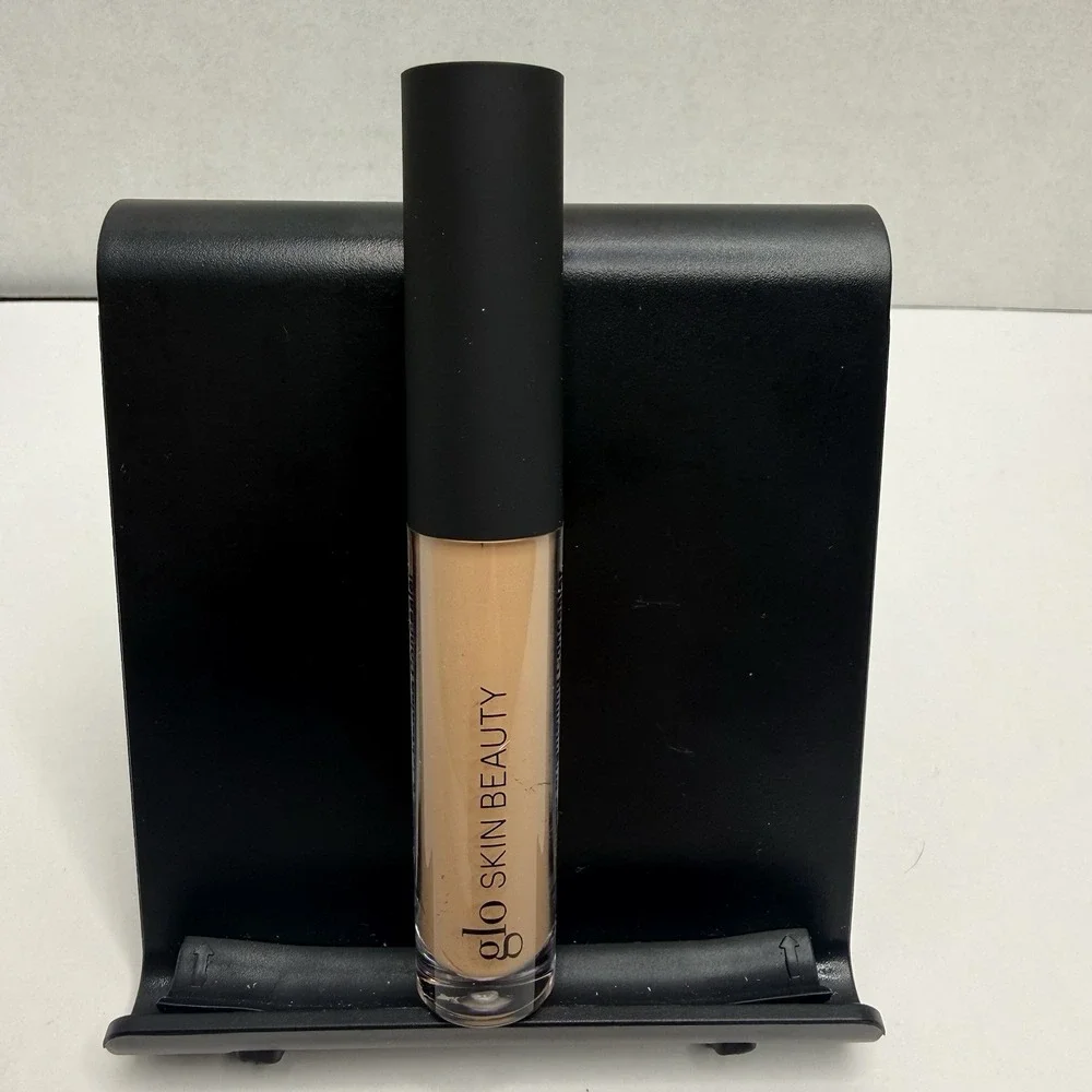 glo Skin Beauty Luminous Brightening Concealer Honey 3.3mL New